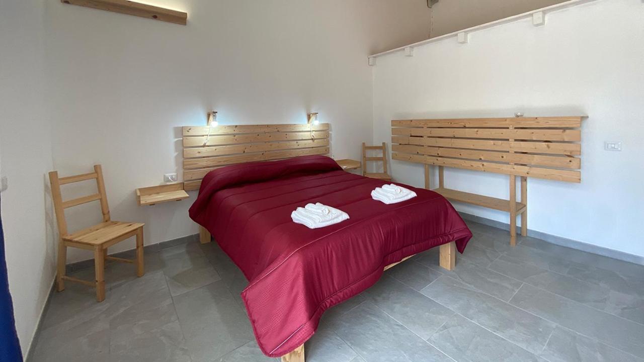 I Tre Schen Hotel Calasetta Exterior photo